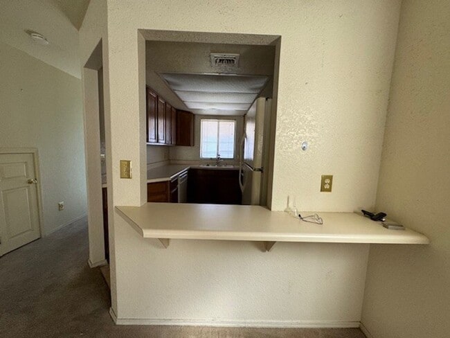 Building Photo - 2Br 2Ba Condo McCormick area w/Garage, Pool