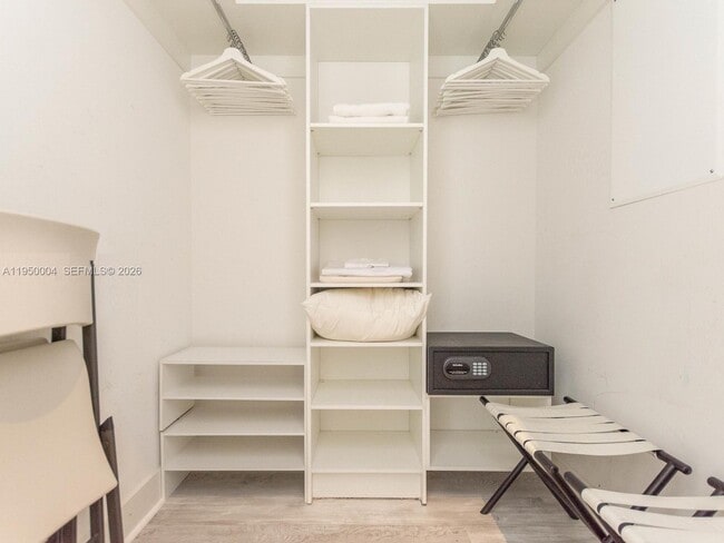 Building Photo - 4111 S Ocean Dr