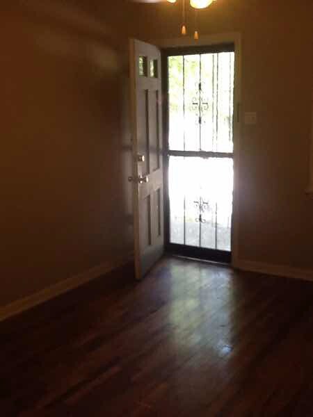 Building Photo - 2051 Peabody Ave