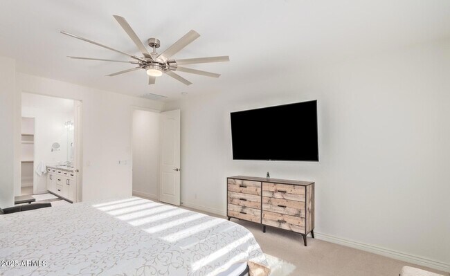 Building Photo - 5100 E Rancho Paloma Dr