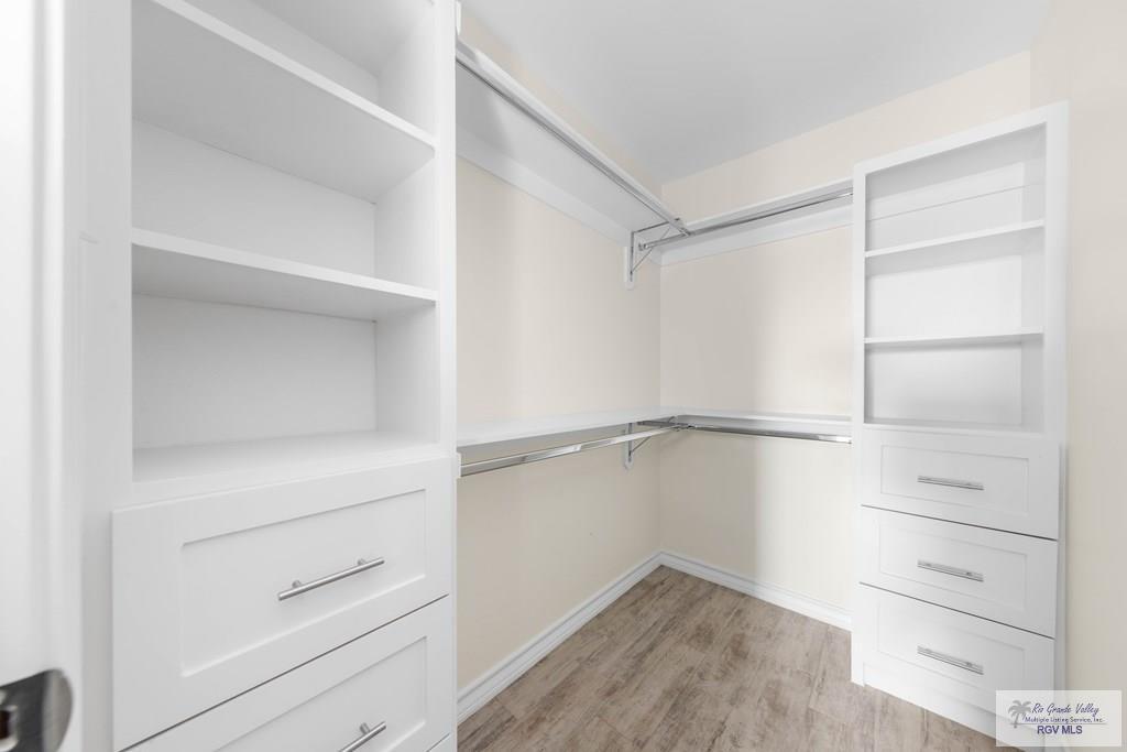 Building Photo - 690 Seminole Ln