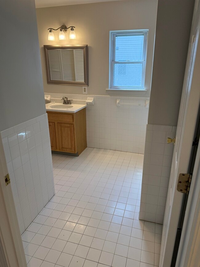 Building Photo - 380 Ocean Ave