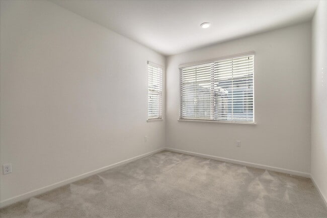 Building Photo - MODERN LUXURY IN SCENIC COMMUNICATIONS HILL LIGHT-FILLED INTERIORS WITH GREENBELT VIEWS