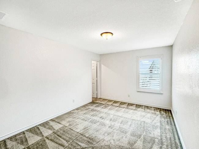 Building Photo - 3319 Taurus Sky