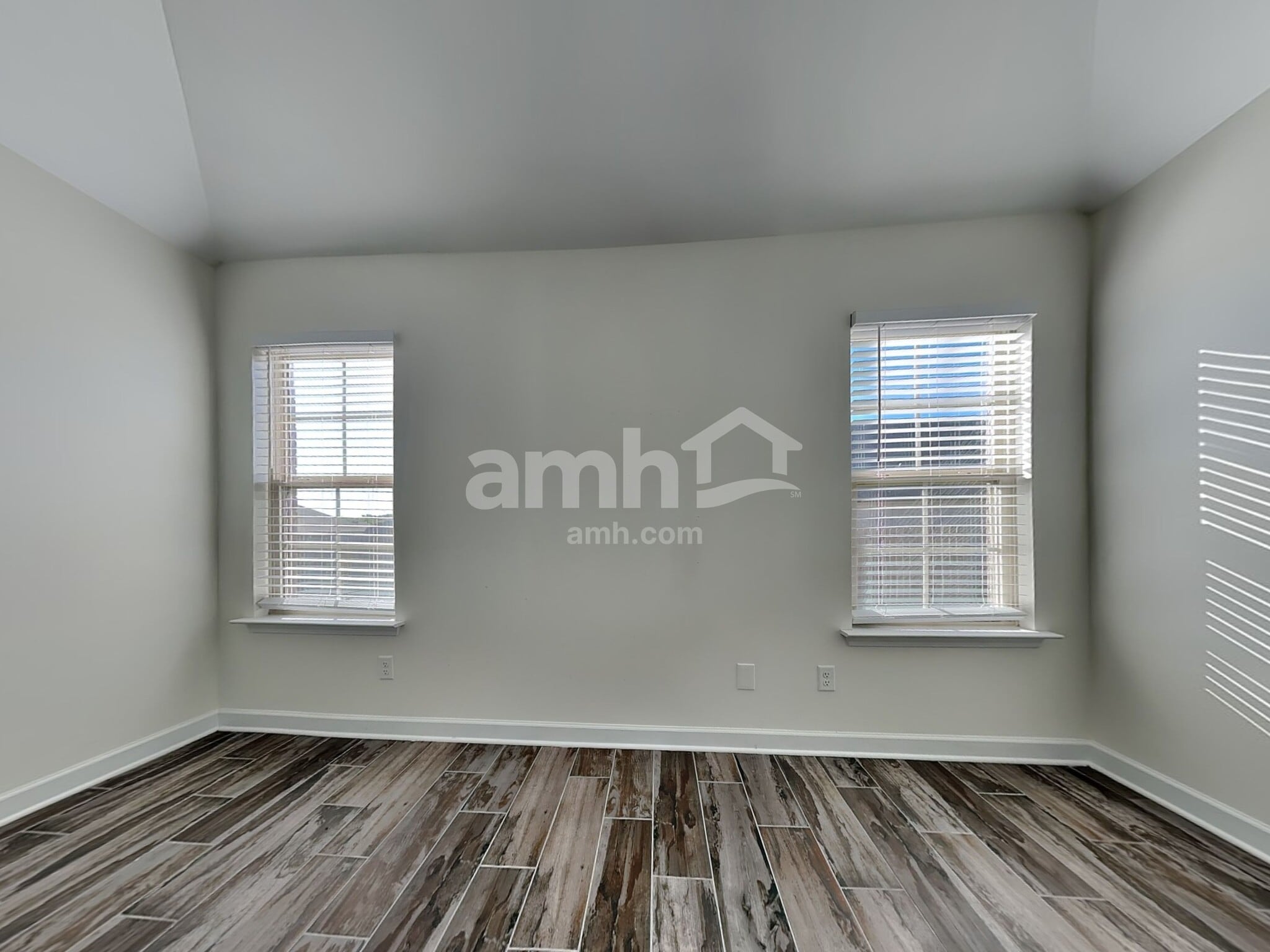 Building Photo - 2653 Molly Ln