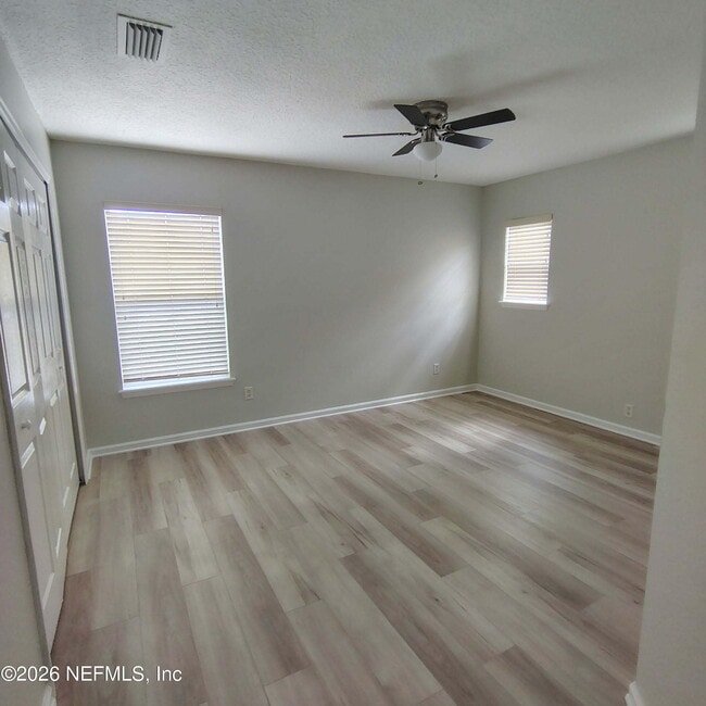 Building Photo - 76195 Deerwood Dr