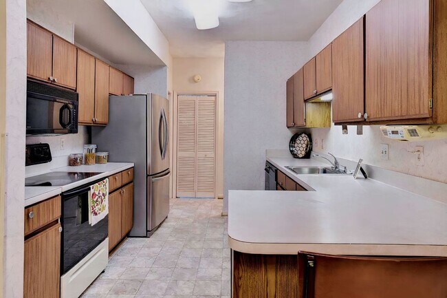 Building Photo - 5409 Horan Ct