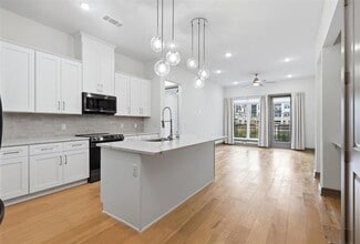 Building Photo - 2700 Old Denton Rd