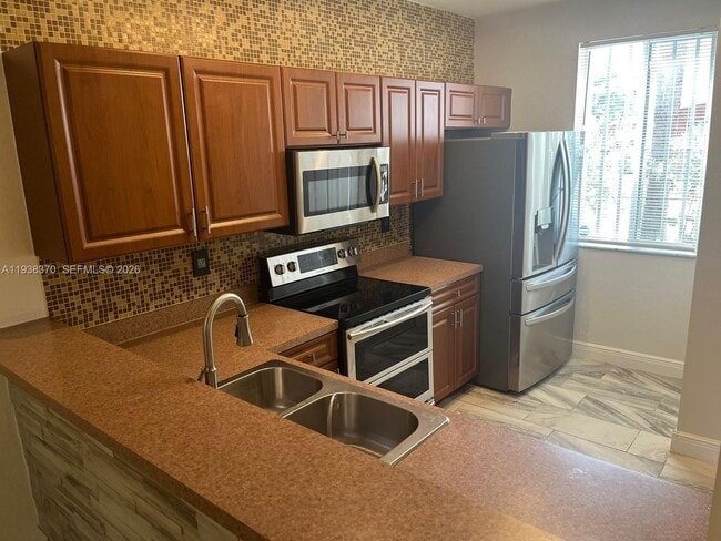 Building Photo - 17343 NW 7th Ave