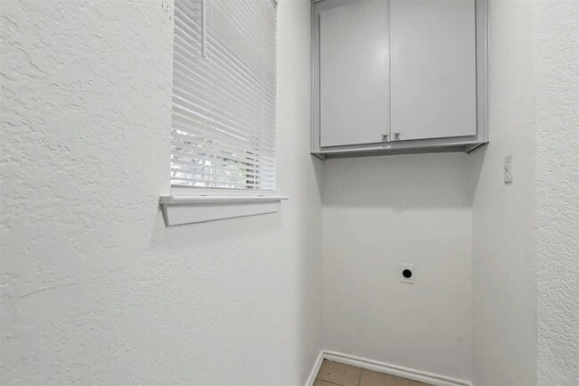 Building Photo - 6188 Vega Dr