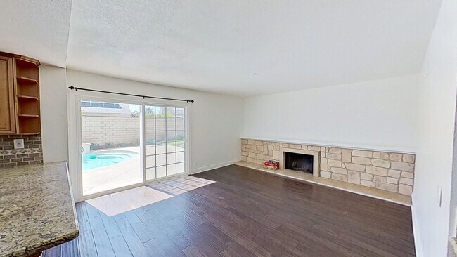 Building Photo - 24671 Paige Cir