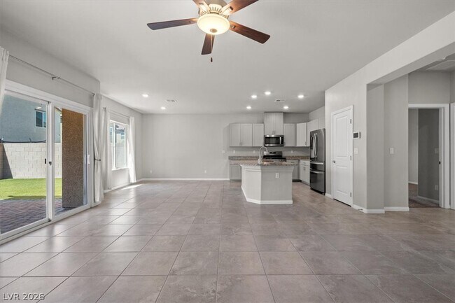 Building Photo - 4035 Beech Fern Ave