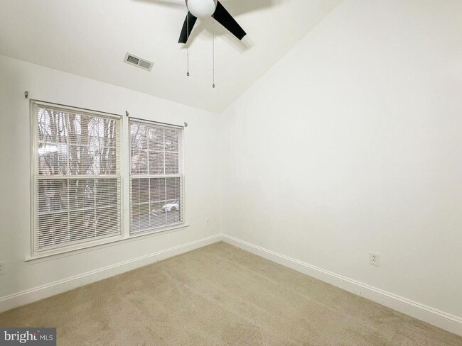 Building Photo - 12912 Marlton Center Dr