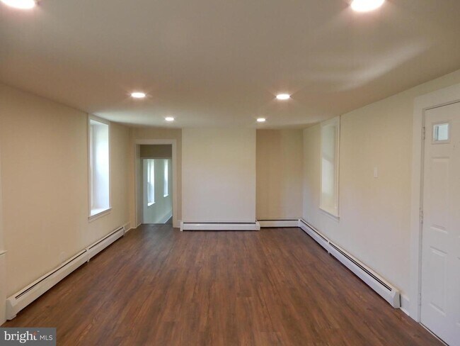 Building Photo - 691 Stoneyford Rd