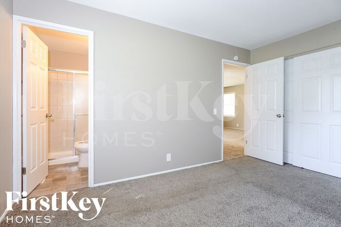 Building Photo - 2881 Wintergreen Dr