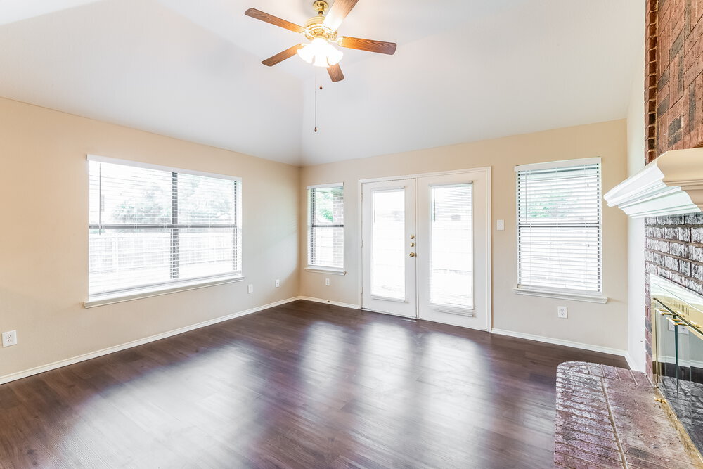 Building Photo - 2624 Beeman Dr