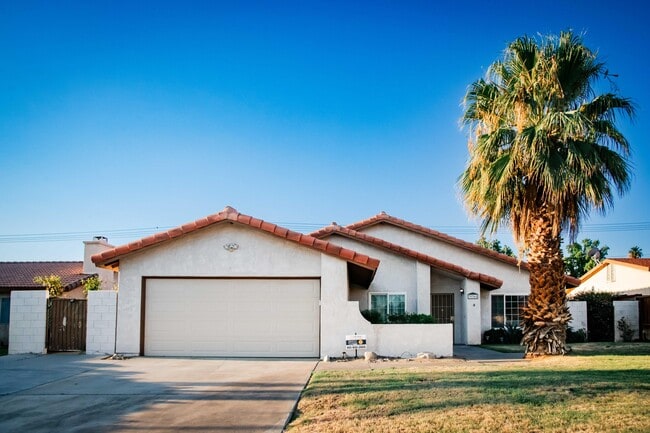 Building Photo - 79361 Port Royal Ave