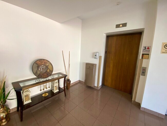 Building Photo - 517 74th St