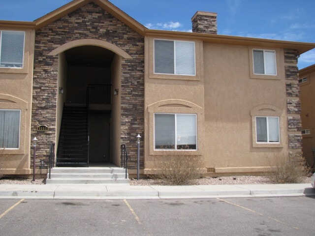 Building Photo - 9385 Trailside View
