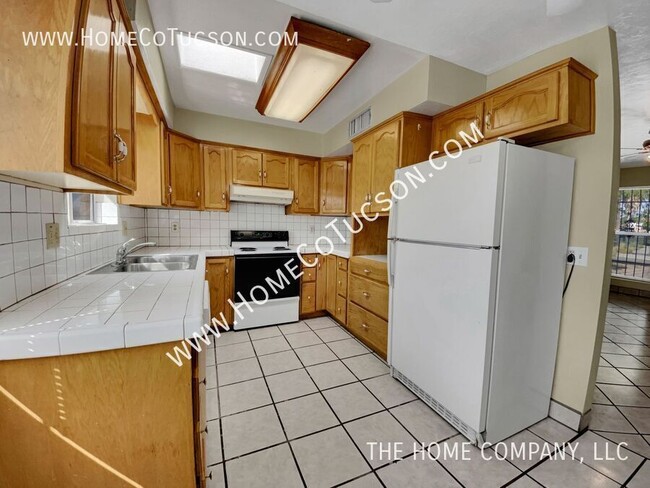 Building Photo - 5102 Fremont Ave