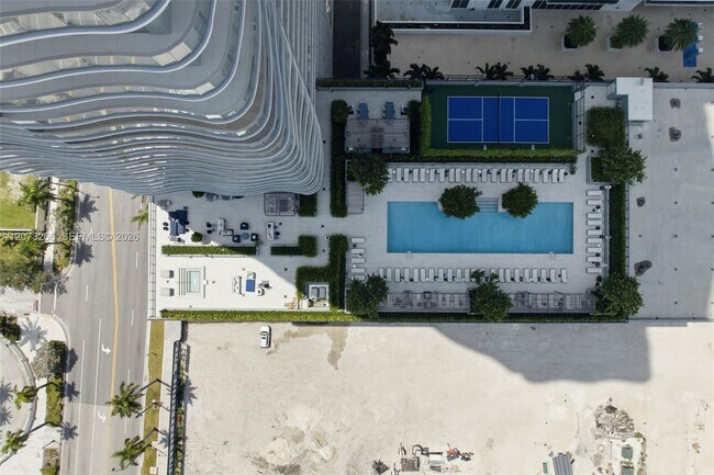 Building Photo - 1400 Biscayne Blvd