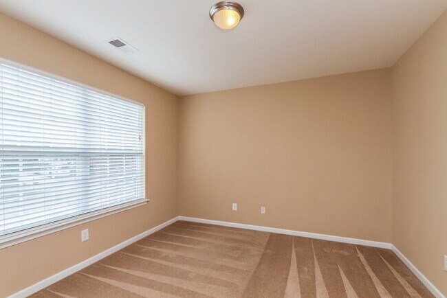 Building Photo - 6415 Colonial Garden Dr