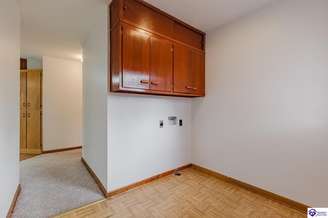 Building Photo - 509 N Mantle Ave