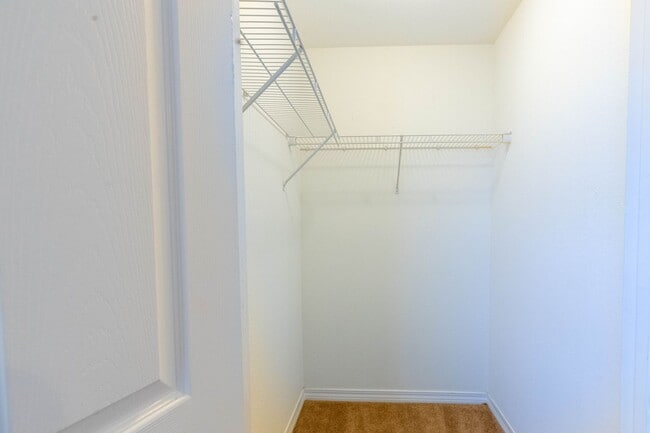 Building Photo - 3 Bedroom 2 Bath - D'Iberville