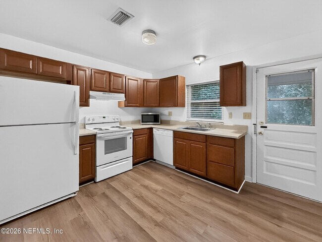 Building Photo - 6306 Romilly Dr