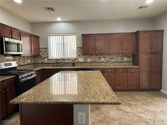 Building Photo - 9064 S Winthrop Springs Rd