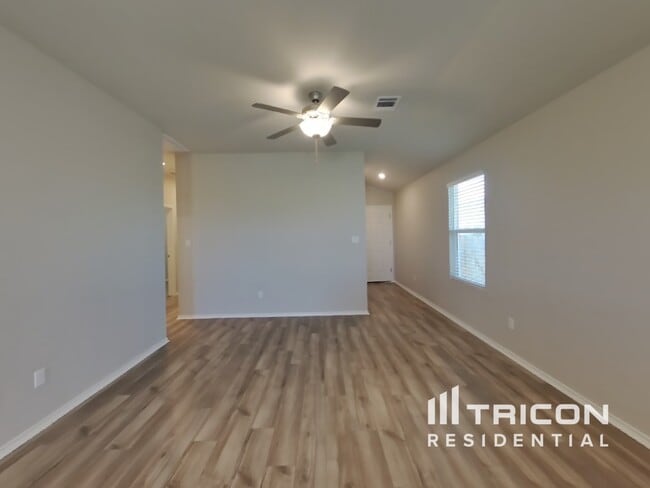 Building Photo - 5113 Sidesaddle Dr