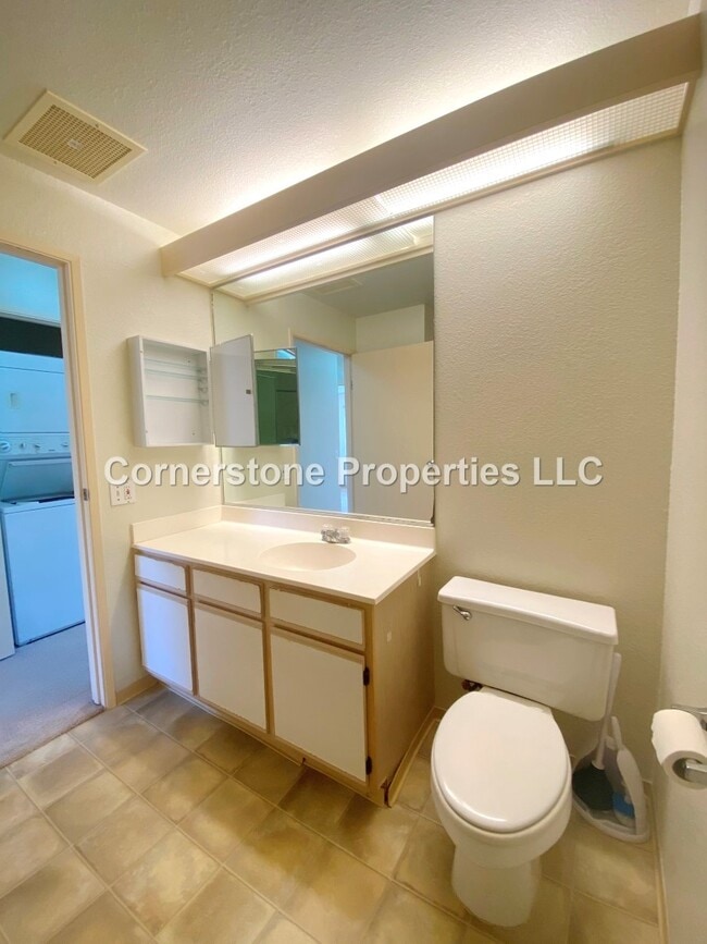 Building Photo - 95-1147-1147 Makaikai St