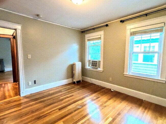 Building Photo - 22 Roseway St