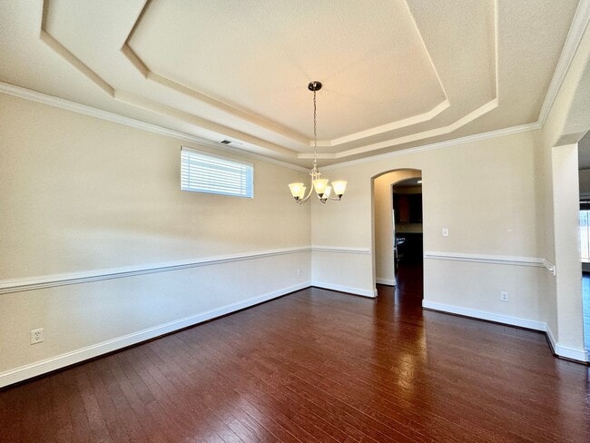 Building Photo - 4-Bedroom Home Ready 07-10-26!! Gourmet Kitchen - Fenced Backyard - Pet Friendly!
