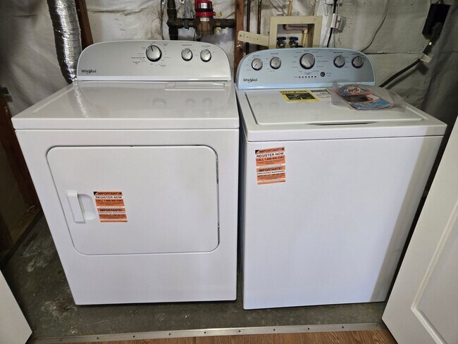 Building Photo - Spacious 3BR Townhouse in Sought-After Constant Friendship – Minutes to Everything!