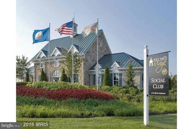 Building Photo - 24693 Kings Canyon Square