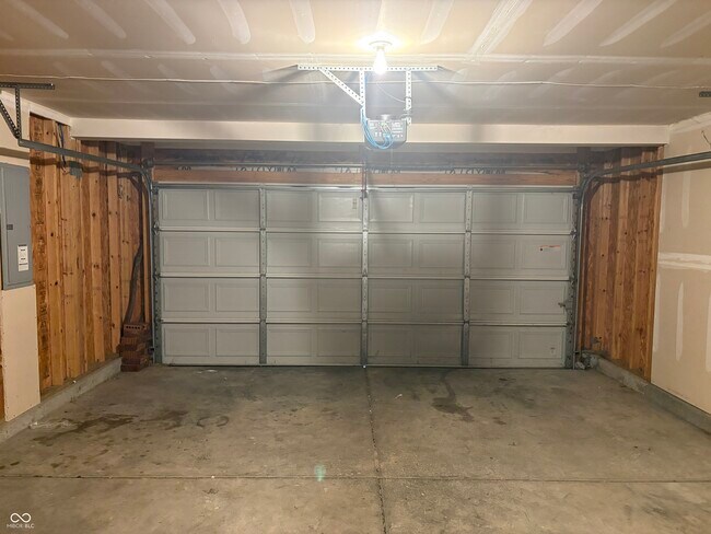 Building Photo - 8151 Firefly Way