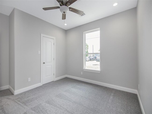 Building Photo - 9817 Turnbow St