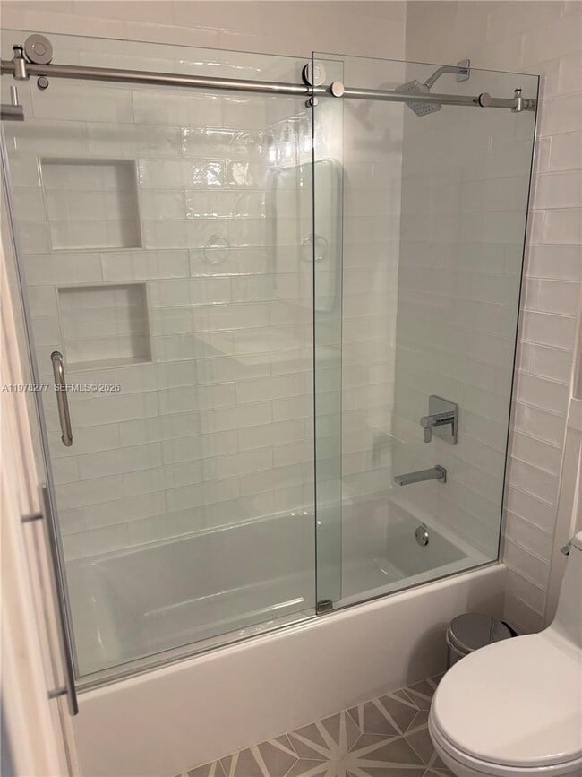 Building Photo - 6700 NW 114th Ave