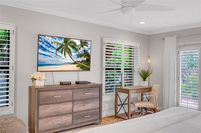 Building Photo - 2757 NE 20th St