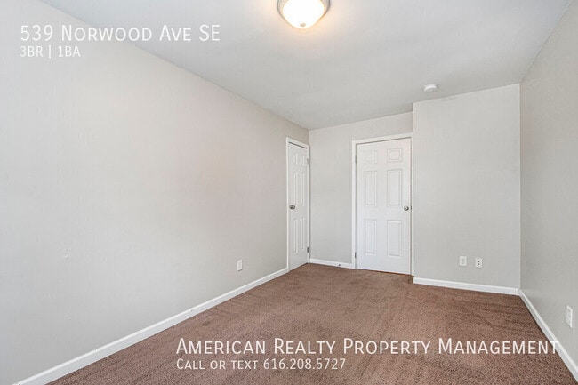 Building Photo - 539 Norwood Ave SE