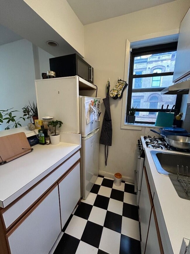 Building Photo - 0 bedroom in NEW YORK NY 10022