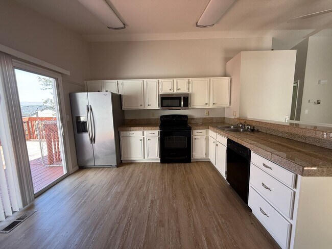 Building Photo - Great home in Sparks!
