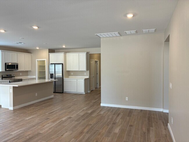 Building Photo - 18372 W Villa Chula Ln