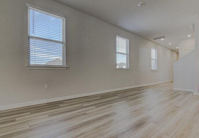 Building Photo - 6603 Smarty Jones Ln
