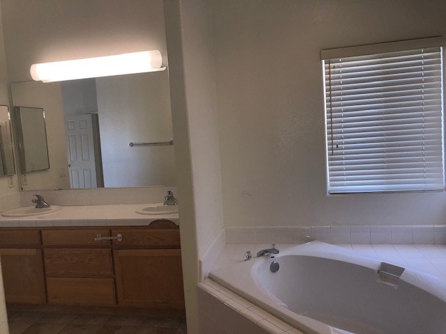 Building Photo - 440 Hart Dr