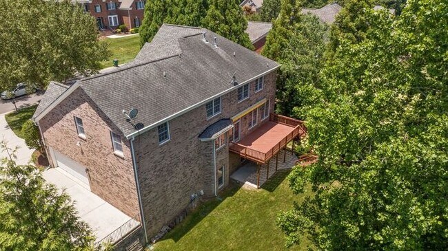 Building Photo - Beyond Stunning Home!