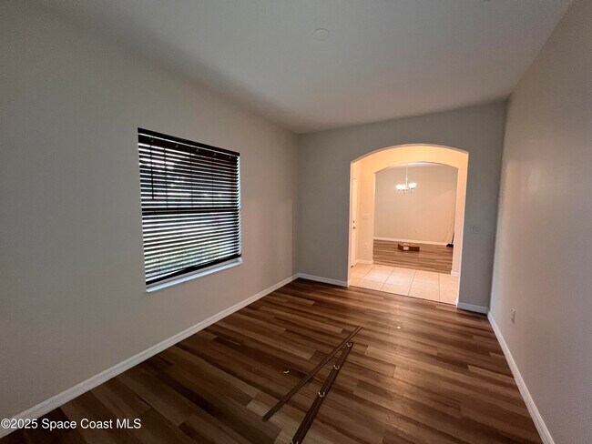 Building Photo - 774 Alfonso Ave SE