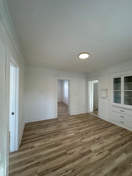 Building Photo - 12 Margerie St