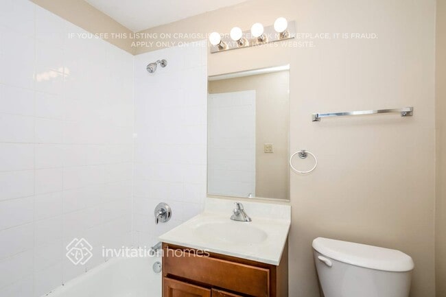 Building Photo - 54 E Schubert Ave